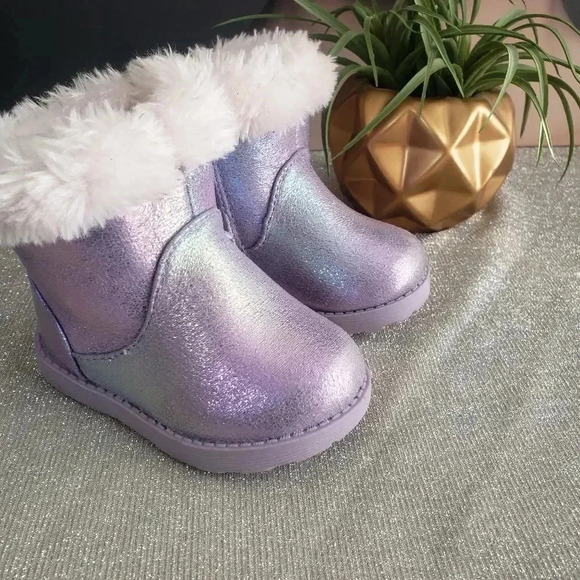 Cat & Jack Oriole Iridescent Purple Boots - Picture 1 of 5